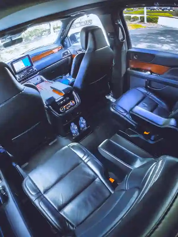 Luxury Black Car & SUV Fleet